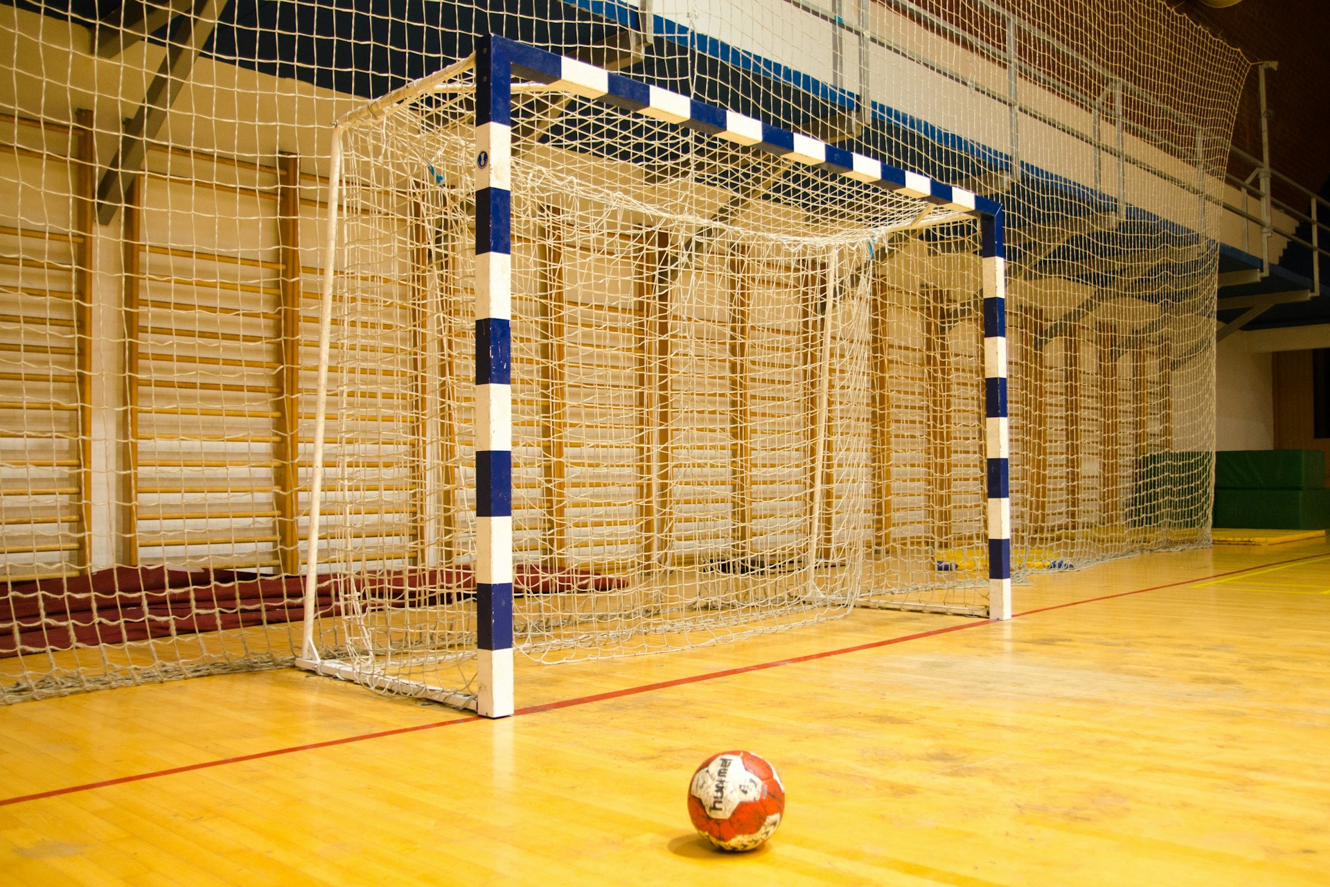 Handball : pourquoi le genou est-il particulièrement vulnérable ?